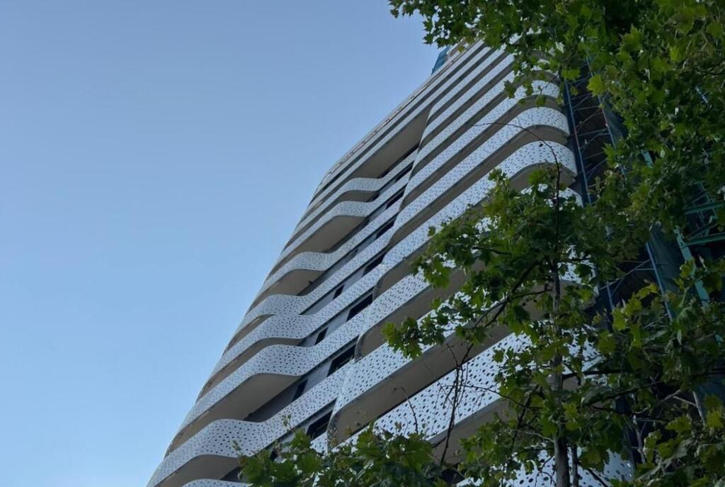 SHES APARTAMENT 1+1 ISH - PARKU 173.000 €