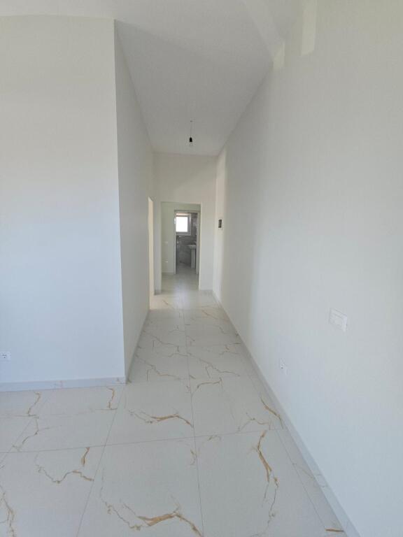 APARTAMENT ME QERA 2+1 NE KENETE DURRES