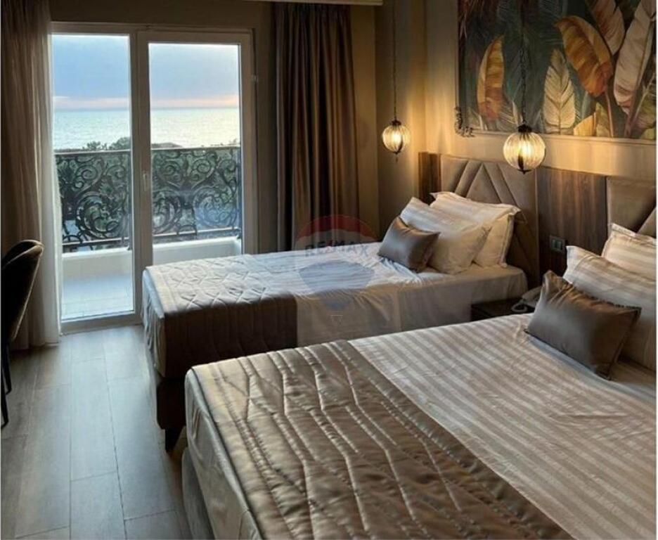 SUPER HOTEL PER SHITJE NE GOLEM, 180 M NGA DETI!