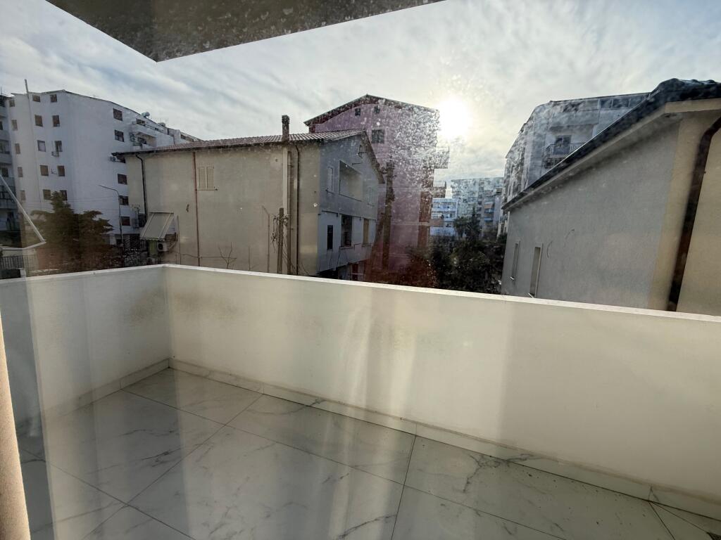 Apartament 2+1 Plazh Hekurudha kati 2