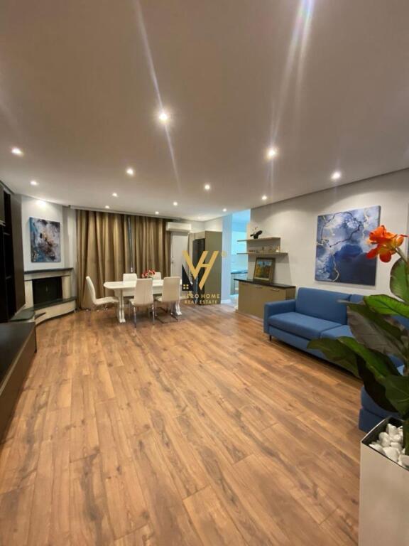 APPARTAMENTO 2+1+2+3 BLK IN AFFITTO ALL'ESPOSIZIONE 115.000 LEKE