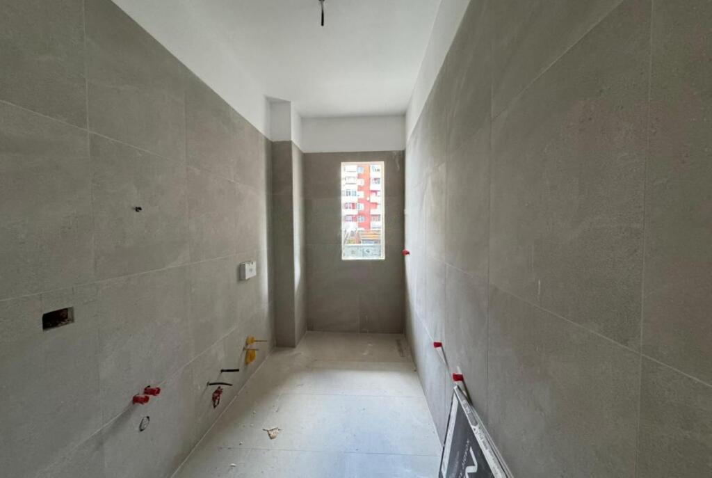 SHES APARTAMENT 1+1 ISH - PARKU 173.000 €