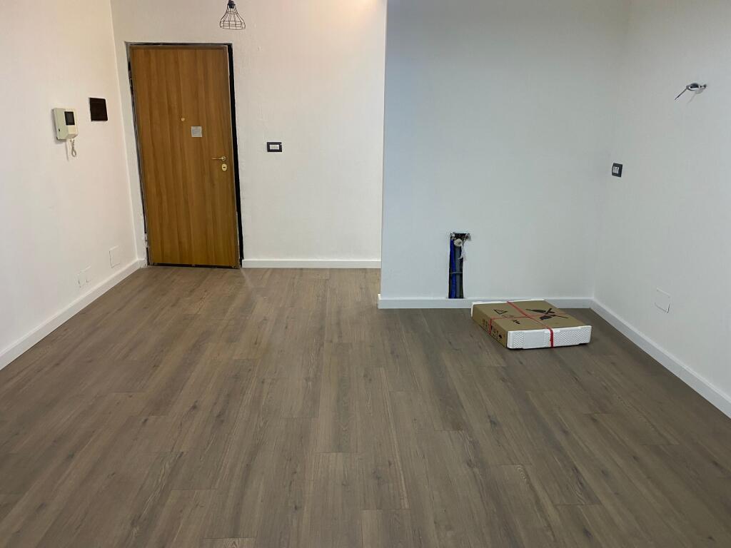 1+1 me verande,komune e parisit te ola fast,180.000 euro