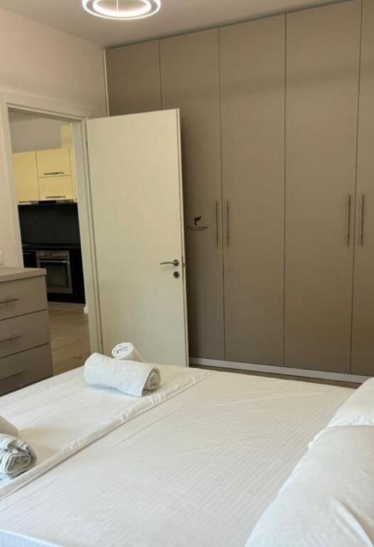 APARTAMENT ME QERA 1+1 5 MAJI 43.000 LEKE