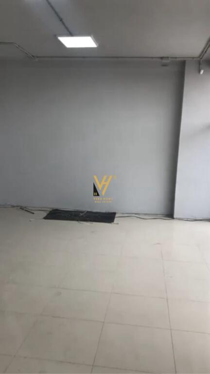 JEPET ZYRE 103 M2 ME QERA NE ASTIR 100.000 LEKE