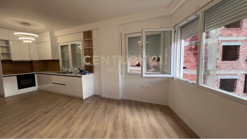 🏡 APARTMENT 2+1+2 NEAR THE BOTANICAL GARDEN – PARTIALLY FURNISHED 🌿 500 € /Month