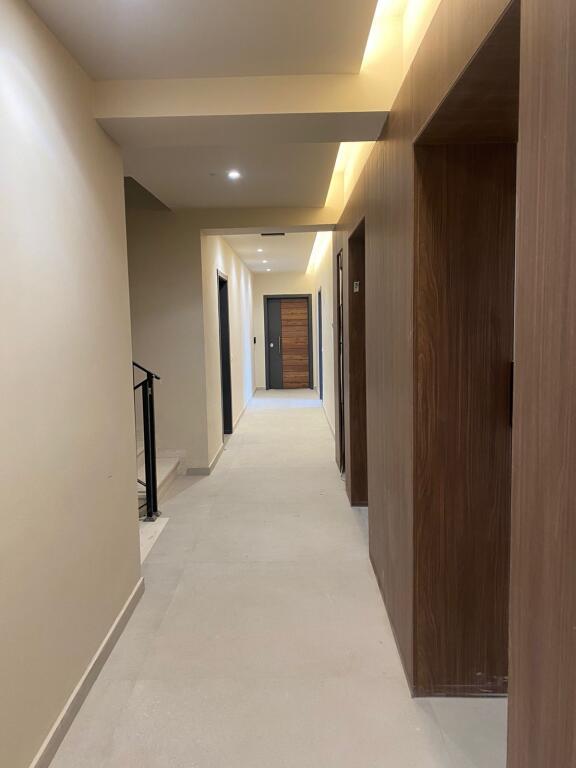 Zyre Ndarje Qera - Myslym Shyre . 50m2