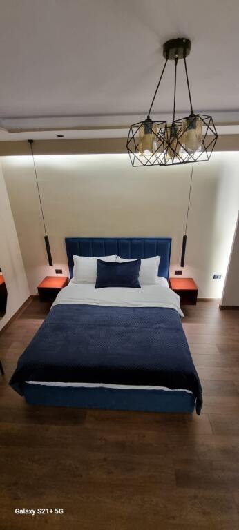 📍Rr. Haxhi Hysen Dalliu, prane Prokurorise se Tiranes Shitet garsoniere