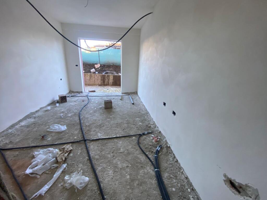 Apartment 2+1+2 bathrooms+veranda for sale in Paskuqan at Shehu Residence