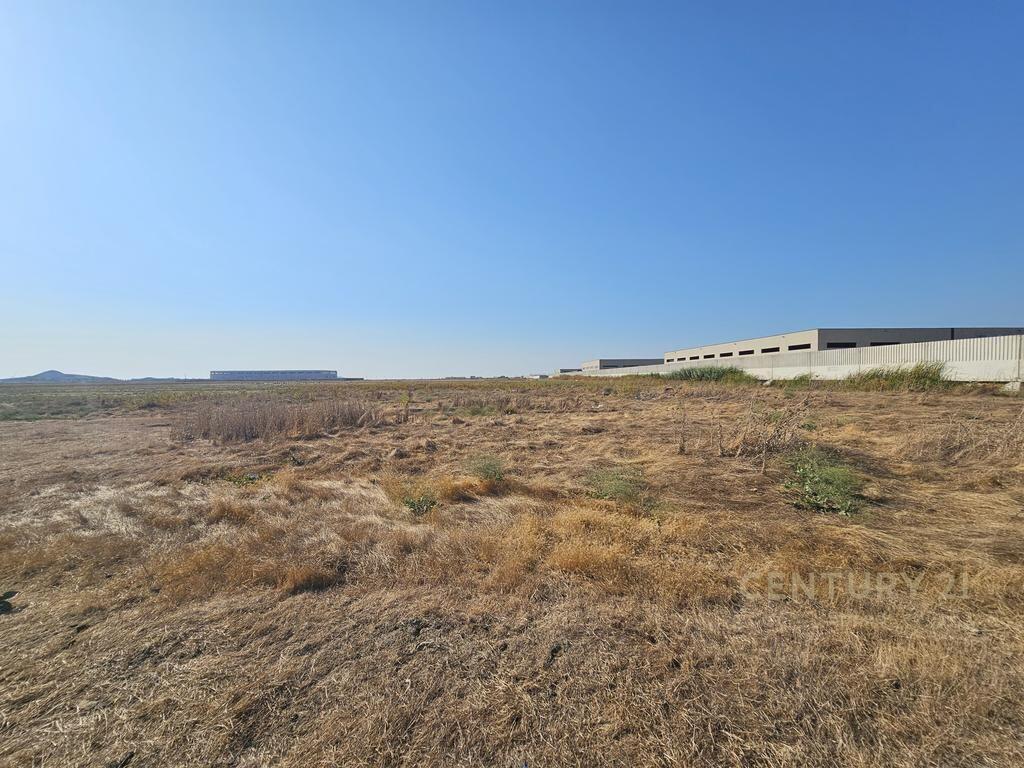 🌍 Toke për Shitje – pranë Portit të Ri, Durrës