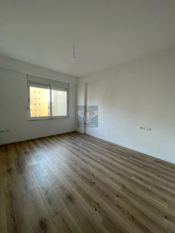 🏡 SHITET APARTAMENT 2+1+2 – PLAZH ILIRIA