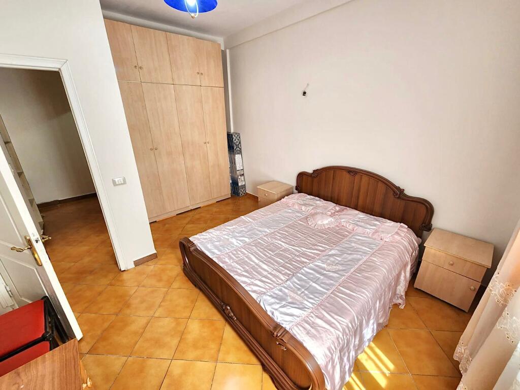 Ampio Apt 1+1 (vicino a Sofra e Ariut - Via Elbasanit, QS) || 35,000 ALL/Mese || Completato, Cucina Nuova *Pieno Sole