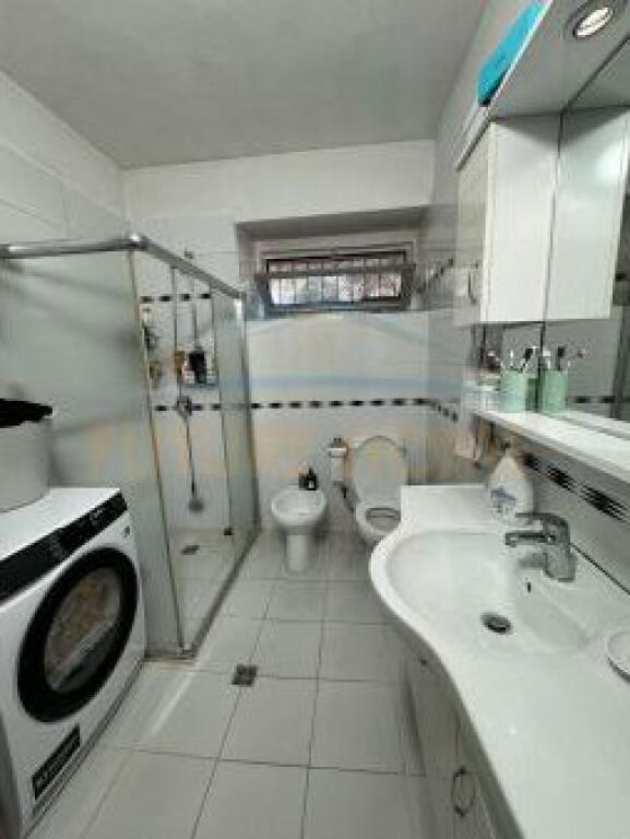Shitet, Apartament 2+1, Qyteti Studenti, Tirane