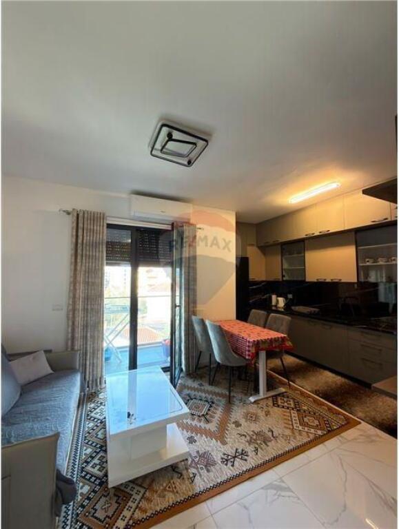 Apartment 2+1 for sale in Porcelan