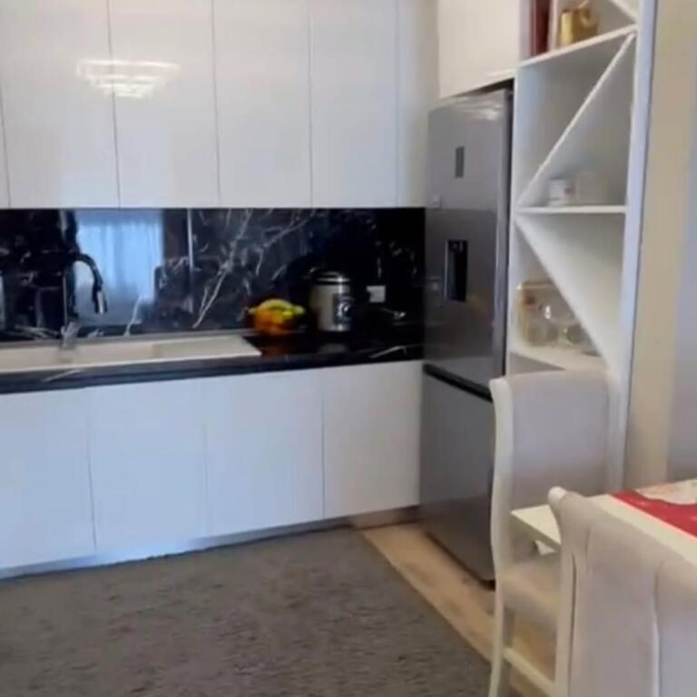 Shitet Pallatet Fratari Astir 🏠 Apartament 2+1