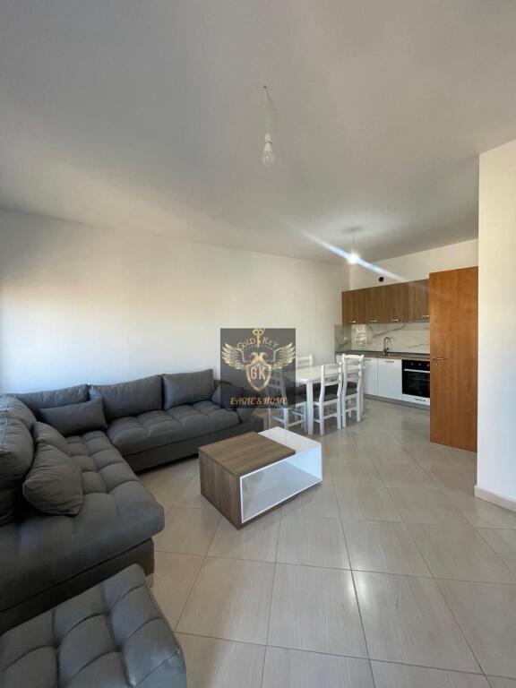 🏡 APARTAMENT ME QERA 2+1+2 BANJO + BALLKON SPITALI RAJONAL DURRES