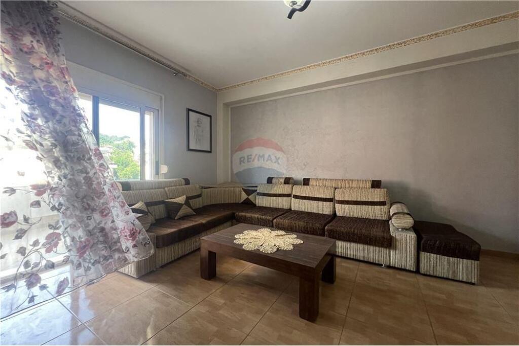 Apartament 2+1+2 për Shitje  Vlorë, Rruga Ali Demi 