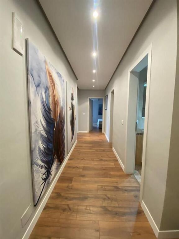 APARTAMENT ME QIRA 2+1+2 PRANE ISH EKSPOZITES , TIRANE