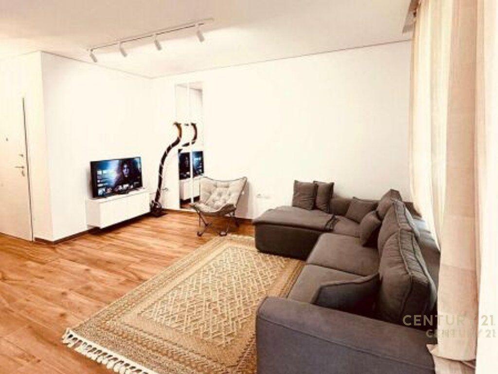 🏠 Apartament 1+1 me Oborr dhe Parkim – San Pietro Residence, Gjiri i Lalzit