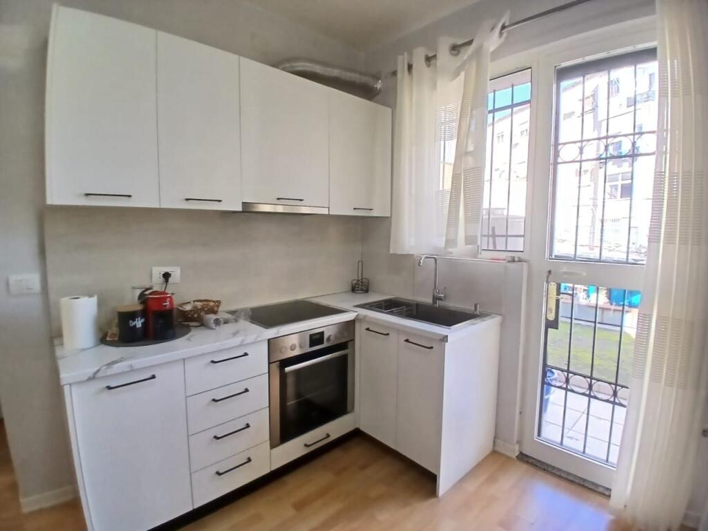 Appartamento 1+1+1 Balcone In Affitto