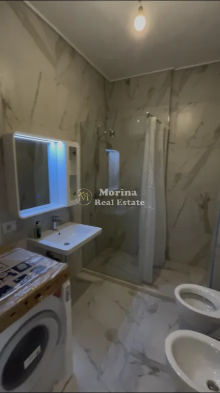 Affitto | Appartamento 2 + 1 | Kinostudio | 600 €/mese