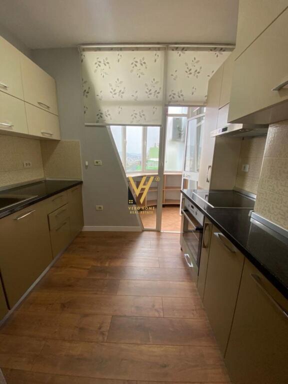 APPARTAMENTO 2+1+2+3 BLK IN AFFITTO ALL'ESPOSIZIONE 115.000 LEKE