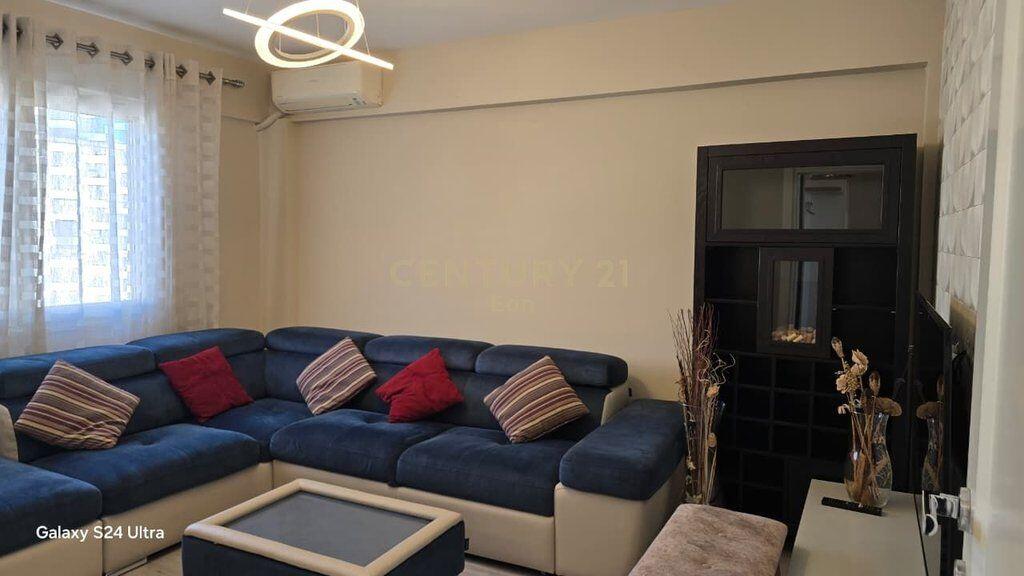 Apartament 2+1 në Qendër të Durrësit !