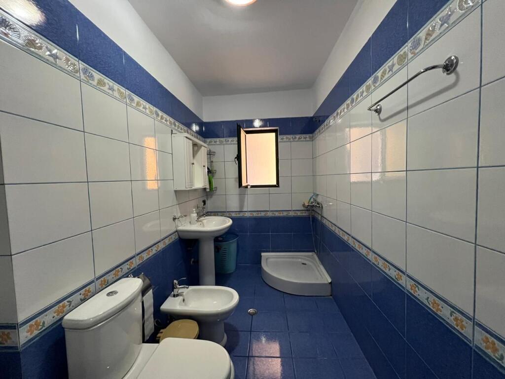 Vendesi in vendita 2+1, Vicino al Lago, Pogradec