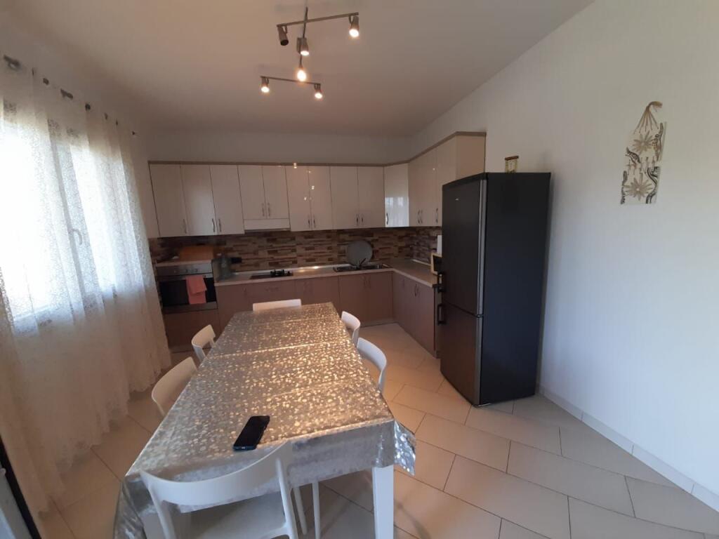 villa for rent in the shenavlashit area durres