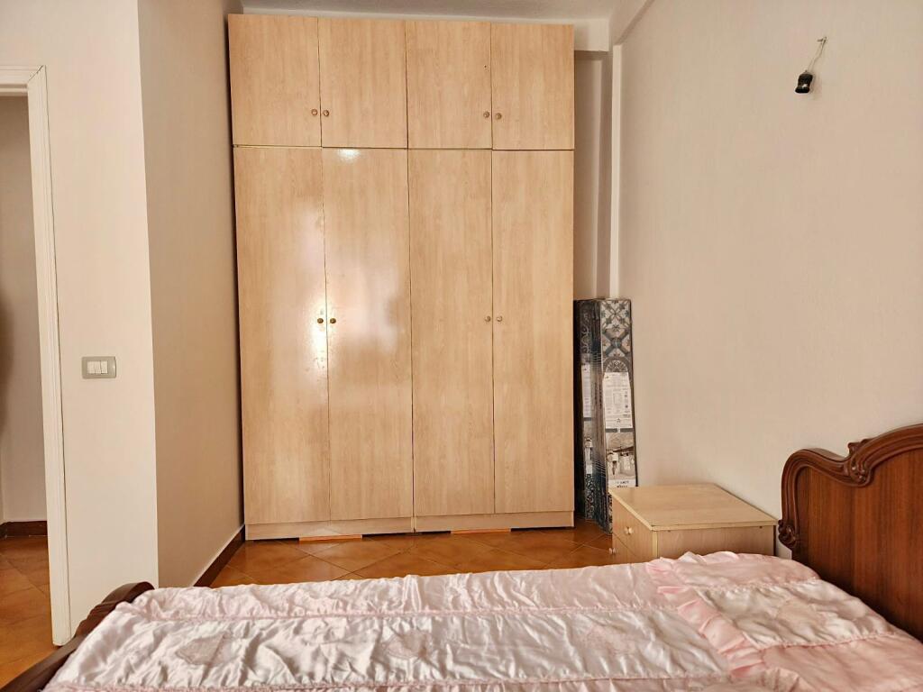 Ampio Apt 1+1 (vicino a Sofra e Ariut - Via Elbasanit, QS) || 35,000 ALL/Mese || Completato, Cucina Nuova *Pieno Sole