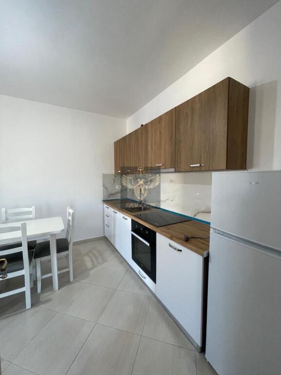 🏡 APARTAMENT ME QERA 2+1+2 BANJO + BALLKON SPITALI RAJONAL DURRES