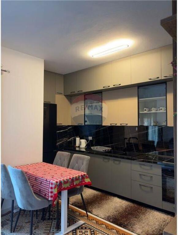 Apartment 2+1 for sale in Porcelan