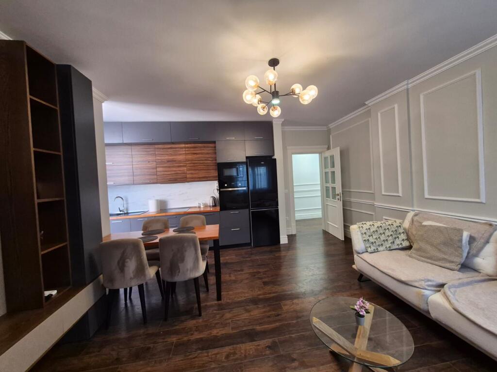 Jepet apartament me qera 1+1 modern  prane detit lagja 13 durres