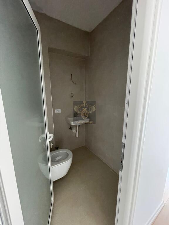 🏡 SHITET APARTAMENT 2+1+2 – PLAZH ILIRIA