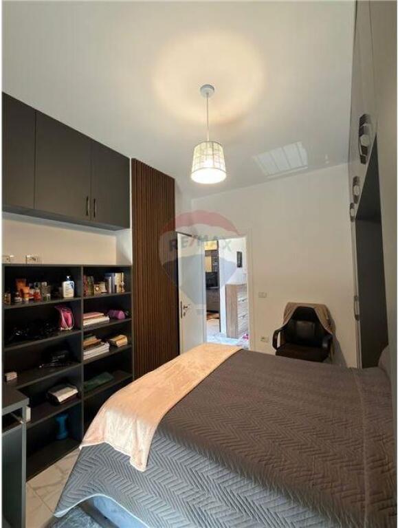 Apartment 2+1 for sale in Porcelan