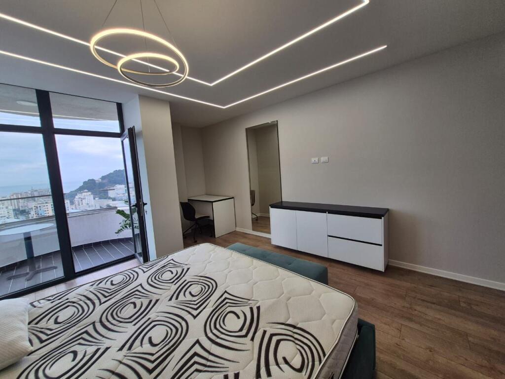 Jepet apartament me qera 2+1+2 me,Pamje fantastike deti ne vollga durres