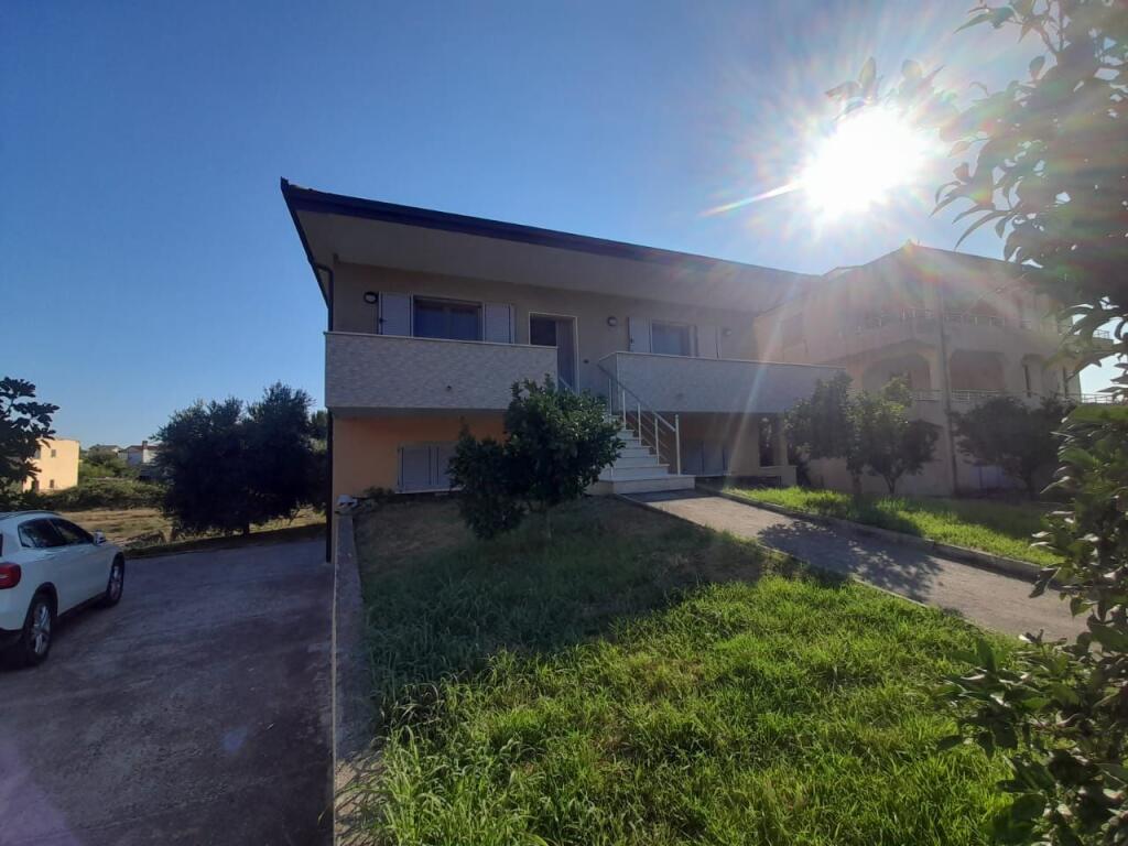 villa for rent in the shenavlashit area durres