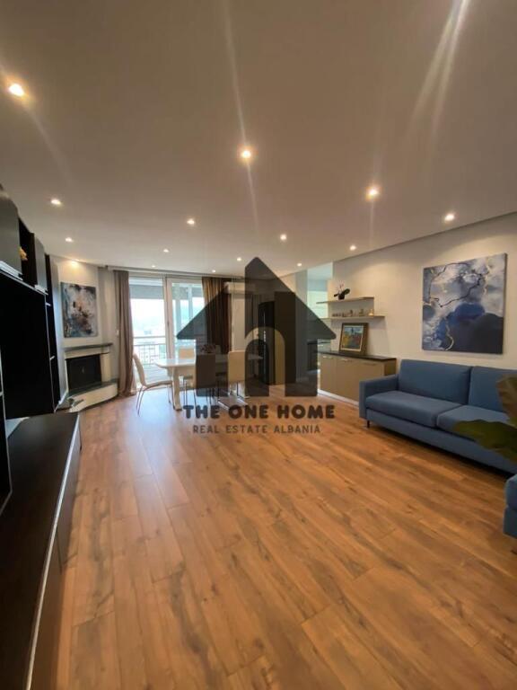 Ap.Qera 2+1+2+1 Oxhak - ish Ekspozita Shqiperia Sot.