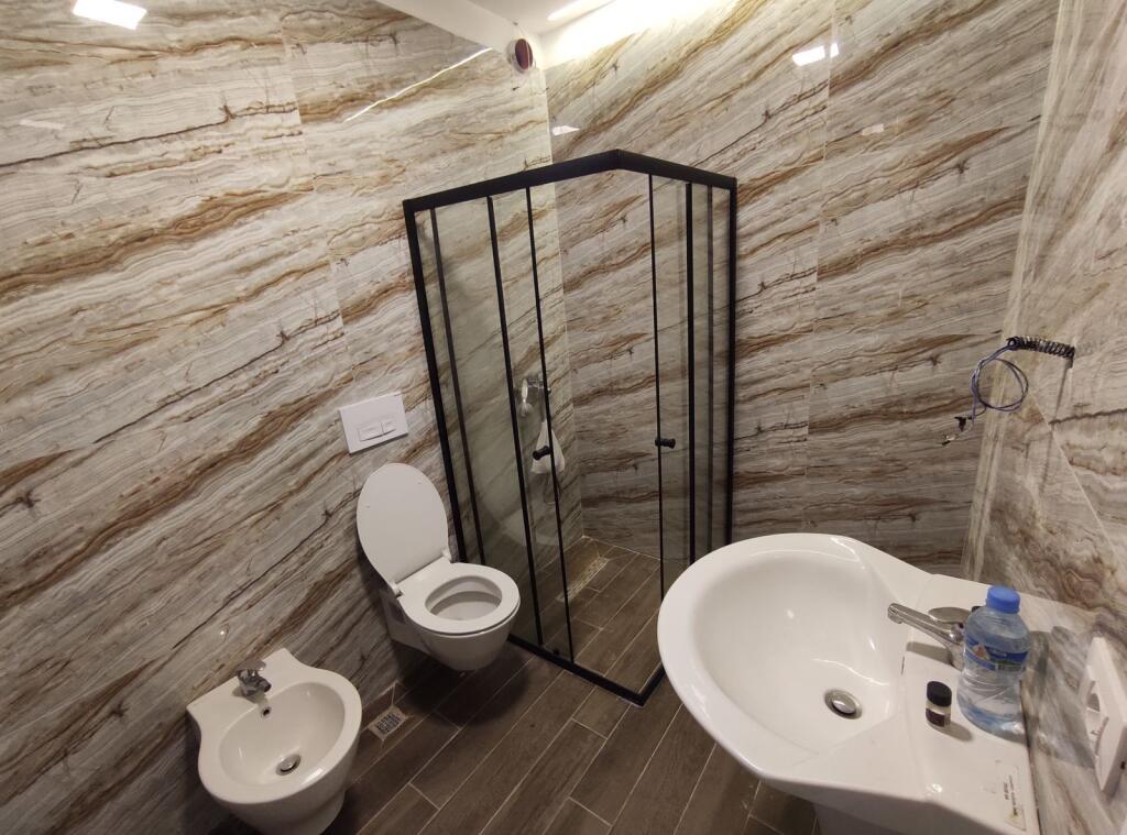 MONOLOCALE IN AFFITTO 30 M2 PAZARI I RI 450 EURO