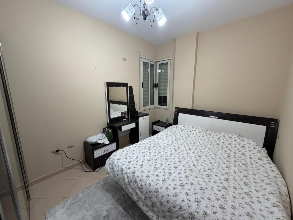 1+1,arredato via peti,lago secco,prezzo 550 euro