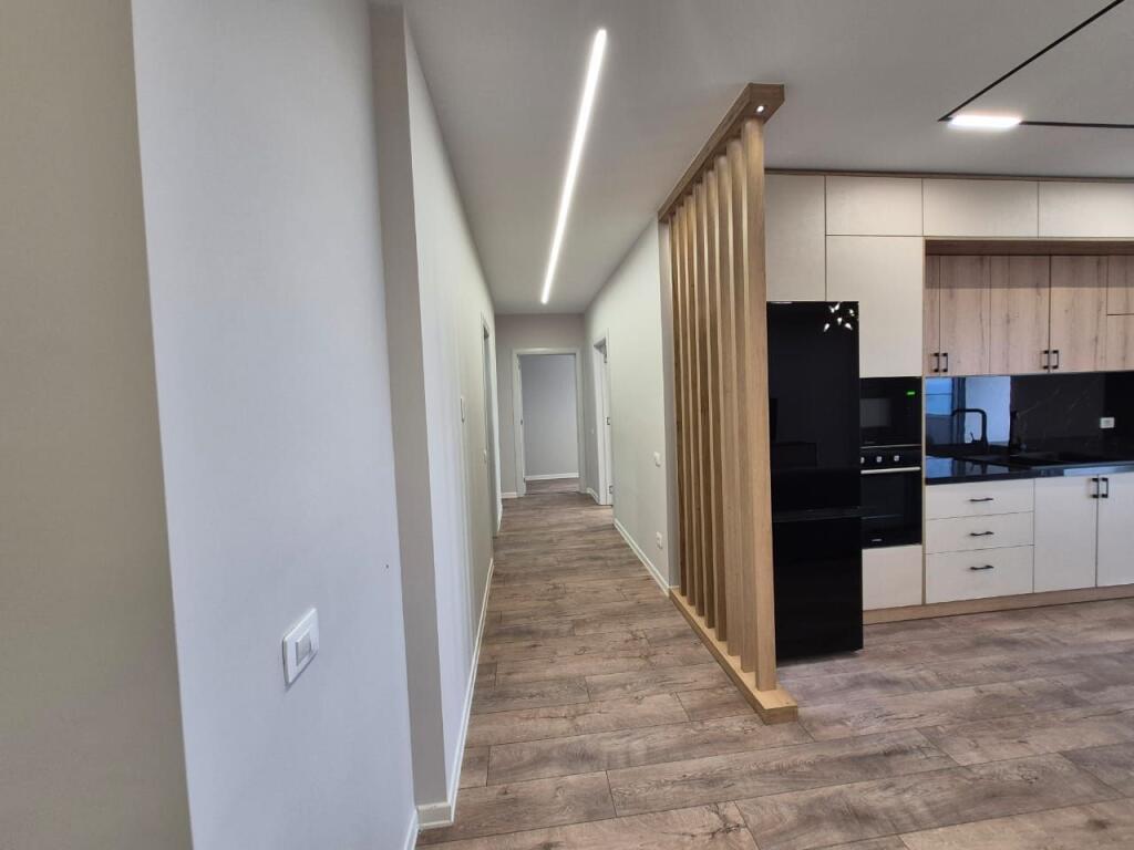 Jepet apartament me qera 2+1+2 me,Pamje fantastike deti ne vollga durres