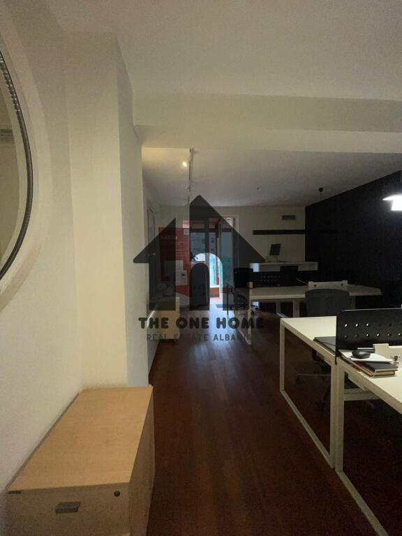 SUPER AP.SHITJE - BLLOKU 3+1+2+1VERAND. OBJEKT I RI KATI 2 ( MUNDESI SHFRYTEZIMI DHE PER BIZNES)
