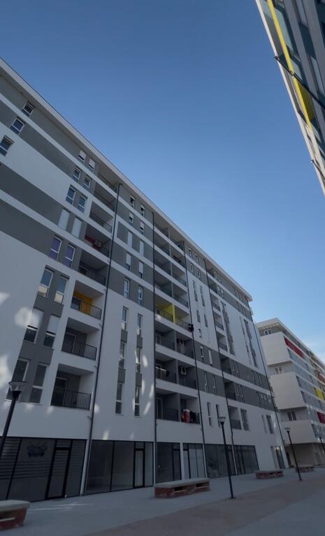 Shitet apartament 2+1+2, Univers City