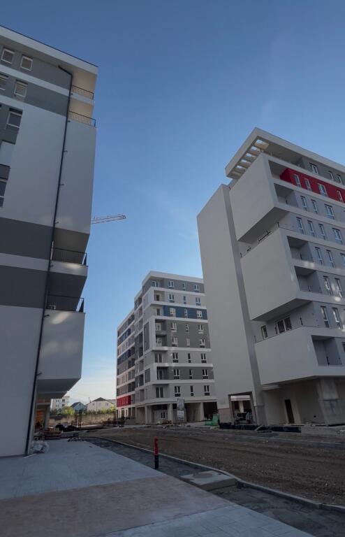 Shitet apartament 2+1, Univers City