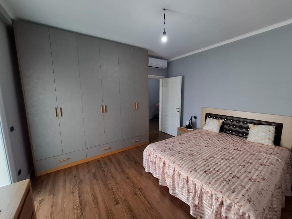 shtepi private me qera 2+1