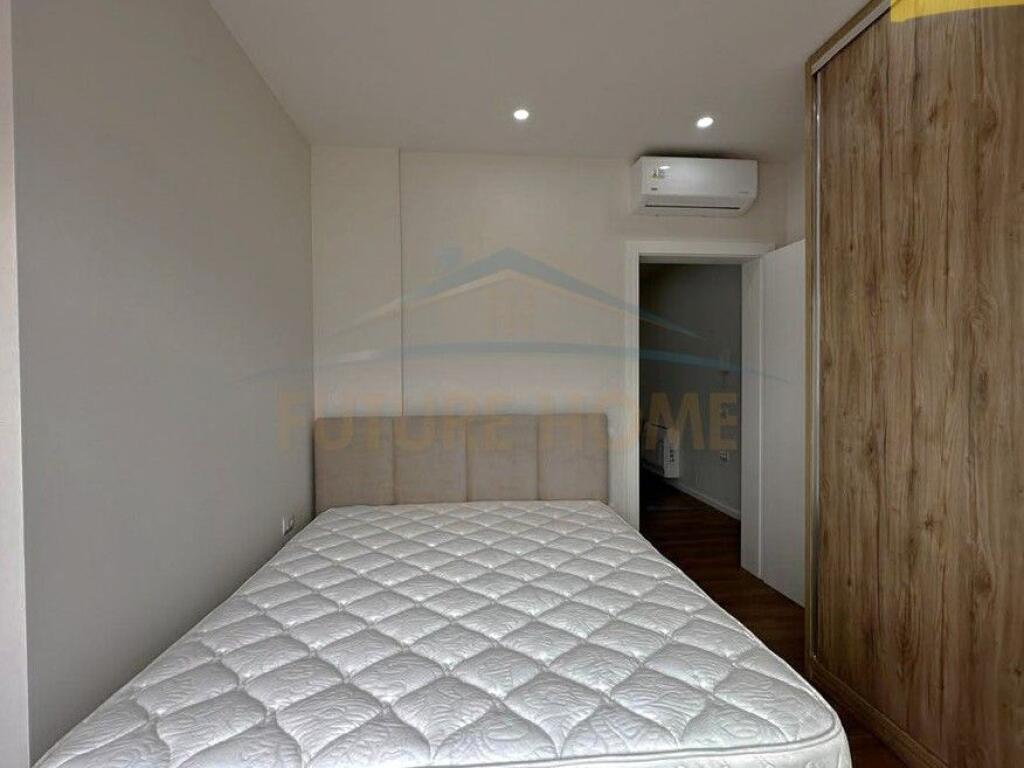 Qera, Apartament 1+1 + Post Parkimi , Pazari i Ri