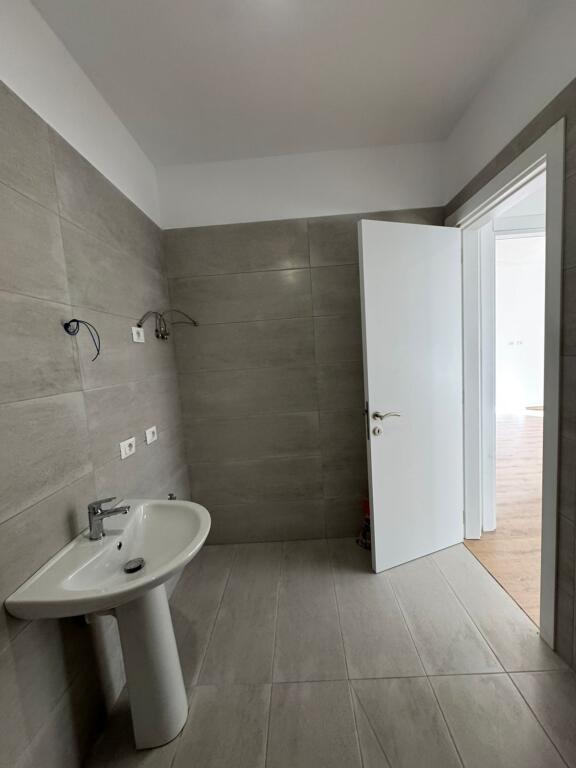 SELLING APARTMENT 2+1+2 BRIGADES BUILDING 184,000 €