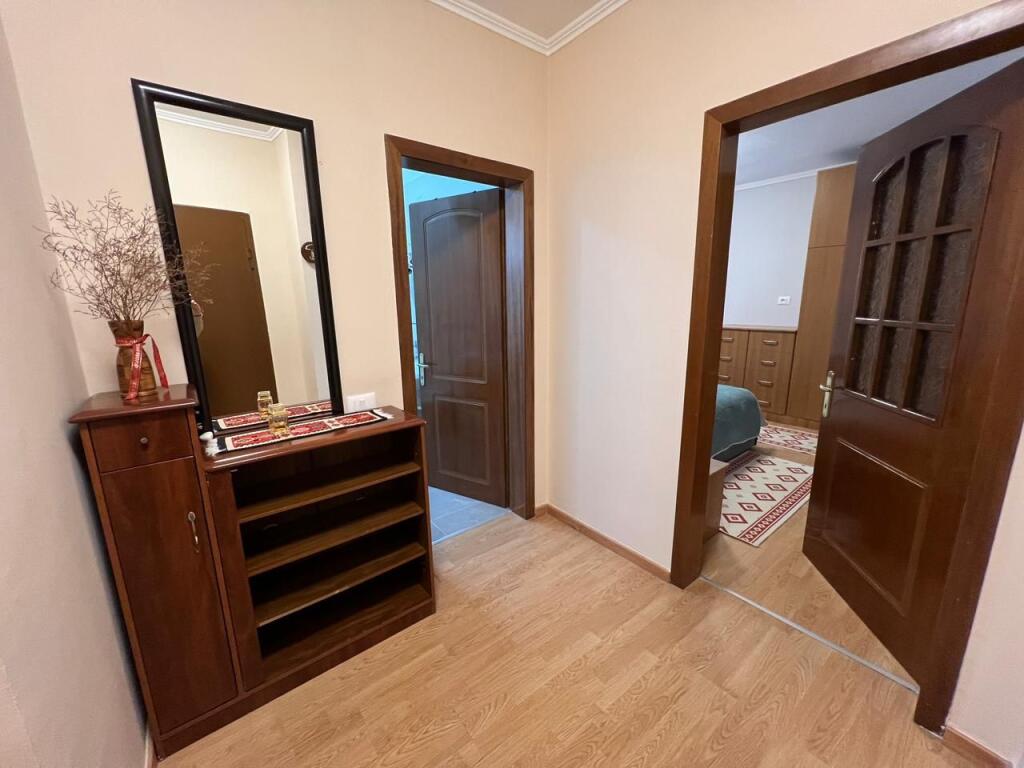 Apartament 1+1 me Qira te Pazari i Ri