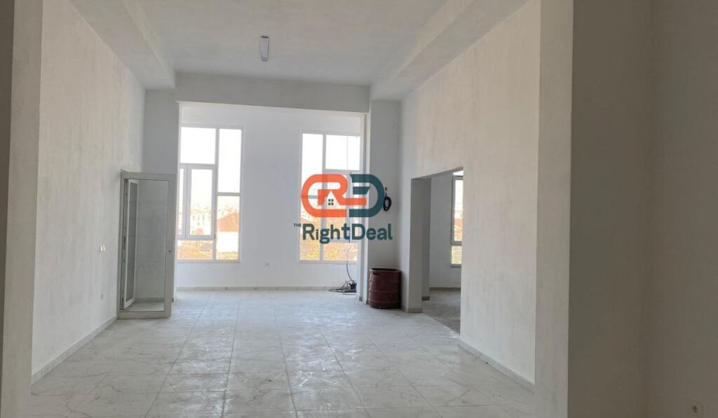 At Kamza Junction, Office Space for Rent with Perfect Location !!!