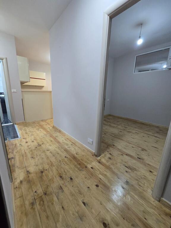 UFFICIO IN AFFITTO PRESSO IL COMUNE DI PARIGI